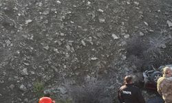 Siirt'te otomobil şarampole devrildi: 1 ölü, 1 yaralı