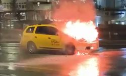 Sivas'ta taksi, alev alev yandı