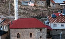 Tarihi camiyi kadınlar imece usulü ile temizledi/Ek fotoğraf