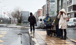 Tekirdağ'da fırtına; eğitim uçuşları iptal edildi, balıkçılar denize açılamadı