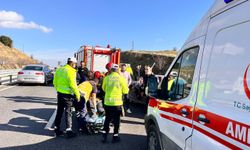 TIR'a arkadan çarpan otomobil 150 metre sürüklendi: 1 yaralı