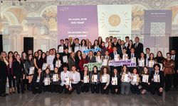 Uluslararası Gençlik Ödülü Programı'nı tamamlayan 59 genç sertifikasını aldı