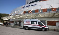 Yoldan çıkan otomobil tarlaya savruldu: 3 yaralı