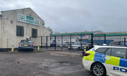 West Midlands'da Cami Önünde Bıçaklanan Genç öldü