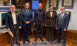 Türk Toplumu Sanat Sergisi Londra’da açıldı