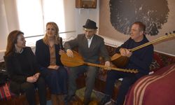 Aşık Veysel, vefatının 53'üncü yıl dönümünde mezarı başında anıldı