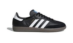 Bayram alışverişi e-ticaretten yapıldı; saatte bin 200'den fazla giysi satıldı