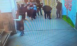 Boğazına şeker takılan öğrencisini Heimlich manevrasıyla kurtardı