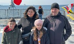 Çanakkale'de ziyarete açılan Deniz Kuvvetleri Komutanlığı'na bağlı gemilere yoğun ilgi