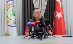 Çaykur Rizespor Teknik Direktörü Recep Uçar: Tribünde bulunan insanlara da çok büyük sorumluluk düşüyor