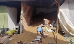 Depoda duvar çöktü; dengesini kaybedince elini makineye kaptıran Melih'in parmakları koptu