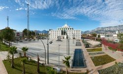 Döşemealtı Belediyesi'ne 'asfalt ihalesi' operasyonu; eski başkan dahil 22 gözaltı kararı