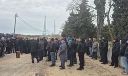 Edirne'de mezarlıkta bayramlaşma geleneği