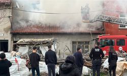 Evin çatısı yandı