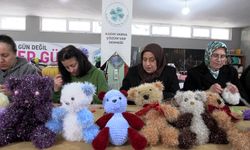 İlmek ilmek sevgi; kadınlar örüyor, çocuklar gülüyor/Ek fotoğraflar