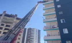 İnşaat işçisi, yangından bebeğiyle kurtardığı babayla bir araya geldi: Olsa yine yaparım