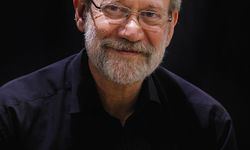 İran devlet medyası, Ali Laricani'nin hayatını kaybettiğini duyurdu