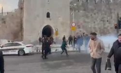 İsrail polisinden namaz kılmak için toplanan Filistinlilere müdahale