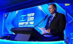 İsrail Savunma Bakanı Katz: Lübnan'daki operasyonları genişletmeye hazırlanıyoruz