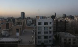 İsrail: Tahran ve Beyrut'a eş zamanlı hava saldırıları başlatıldı