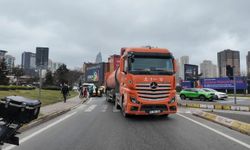 İstanbul - Ataşehir'de İBB'ye ait atık transfer kamyonunun çarptığı skuter sürücüsü ağır yaralandı