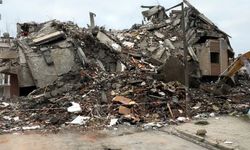 İstanbul- Avcılar'da 5 katlı bina yıkım sırasında çöktü