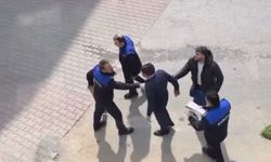 İstanbul - Beylikdüzü'nde zabıta ile seyyar satıcı arasında gerginlik kamerada