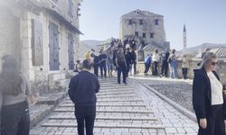 İstanbul - Bosna Hersek'te kültürleri birleştiren Mostar Köprüsü'ne turistlerden yoğun ilgi