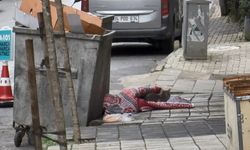 İstanbul - Eyüpsultan'da binanın 3'üncü katından düşen kadın hayatını kaybetti