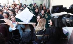 İstanbul - Zeytinburnu'nda denizde ölü bulunan anne ve kızı son yolculuğuna uğurlandı