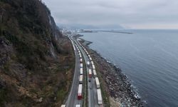 Kafkasya'ya açılan kapıda bayramda yoğunluk