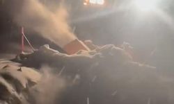 Kars'ta ekiplerin 3 metrelik karla zorlu mücadelesi