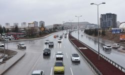 'Kilit kavşak' Kırıkkale'de, bayram yoğunluğu başladı