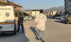 Kız arkadaşını 7 bıçak darbesiyle öldürdü (2)