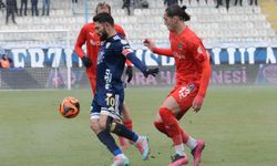 Lider Erzurumspor, Manisa'ya gol yağdırdı: 8-1