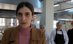 Lise öğrencileri hem meslek öğreniyor hem para kazanıyor