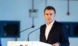 Macron: İsrail, Lübnan'ın egemenliğine saygı göstermeli
