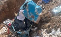 Niğde'de şarampole yuvarlanan otomobilde ölen Aleyna toprağa verildi