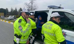 Otomobilin çarptığı kamyonetin sürücüsü öldü