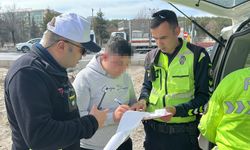 Polisten kaçıp ters yöne giren ehliyetsiz motosiklet sürücüsüne 399 bin lira ceza