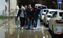 Sigara tartışmasında kardeşlerden 1'ini öldürüp, 2'sini yaralayan 5 şüpheli tutuklandı