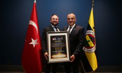 TMOK Fair Play Komisyonu'ndan Fenerbahçe'ye 2'nci kez Altın Şeref Bayrağı