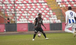 Van Spor FK sahasında Sarıyerspor ile golsüz berabere kaldı