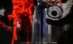 'Yolun Ortasında, Yüzeyin Altında' sergisi, 15 Mart'a kadar ziyaret edilebilecek