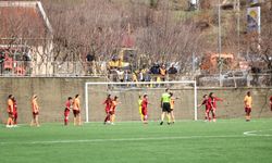 Yüksekova Spor sahasında Trabzonspor ile berabere kaldı