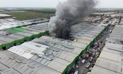 Adana'da geri dönüşüm tesisinde yangın (2)