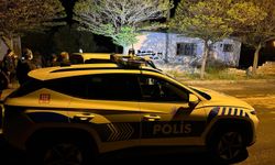 Aile içi şiddet ihbarına giden polislere silahlı saldırı: 1'i ağır, 2 yaralı