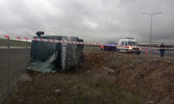 Aksaray'da tur otobüsü devrildi: 20 yaralı