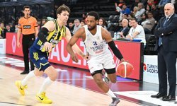 Anadolu Efes - Fenerbahçe Beko: 73-89