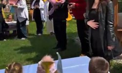 Anaokulu öğrencilerinden şüpheli şahıs ihbarına gelen polislere pastalı sürpriz